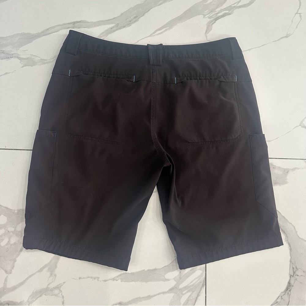 Amazon Luly Yang Shorts Mens M Black Cargo 10" Inseam Stretch Workwear 32- 34